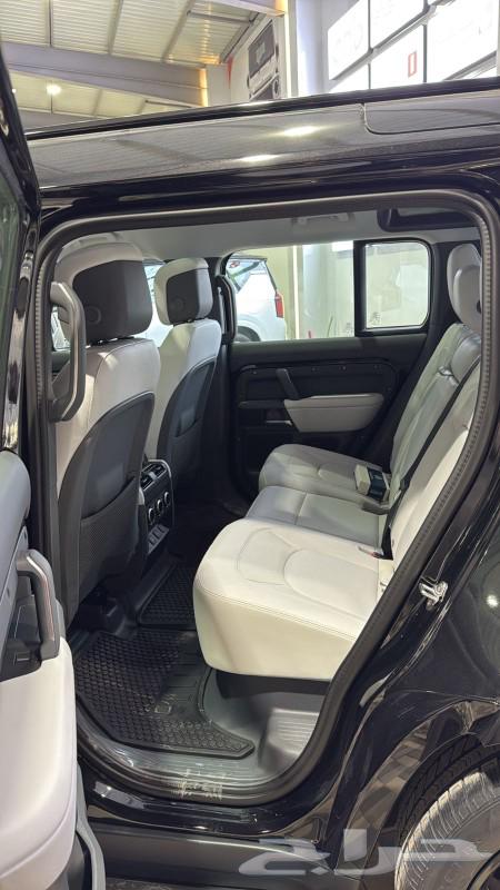 Defender 2025 interior white63470845372161114
