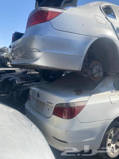 قطع غيار سيارات مرسيدس  BMW63470070738305114