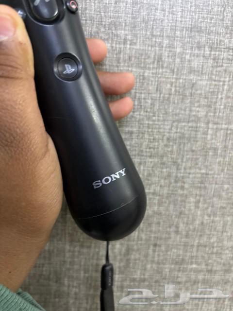 One original Sony manufactured controller (only one controller). Charger is missing63268972259843112