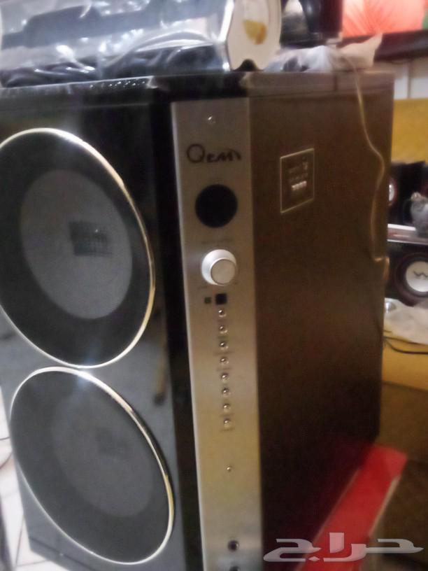 A new home theater that has only been used twice, consisting of a63269347217154113