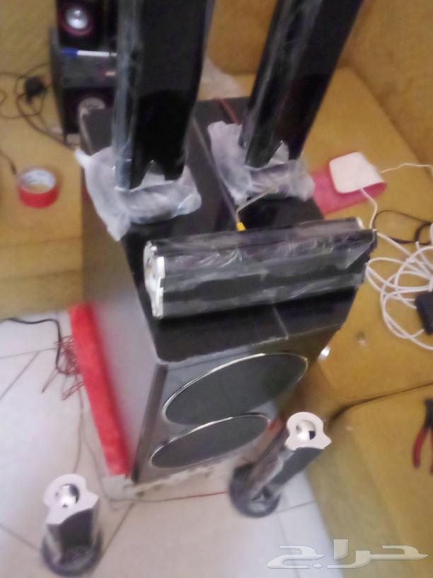 A new home theater that has only been used twice, consisting of a63269347217154111