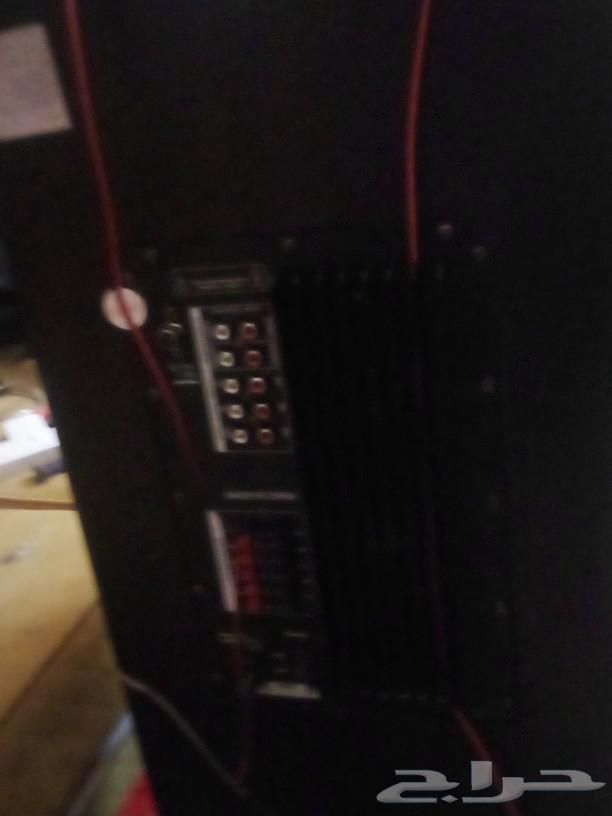 A new home theater that has only been used twice, consisting of a63269347217154112
