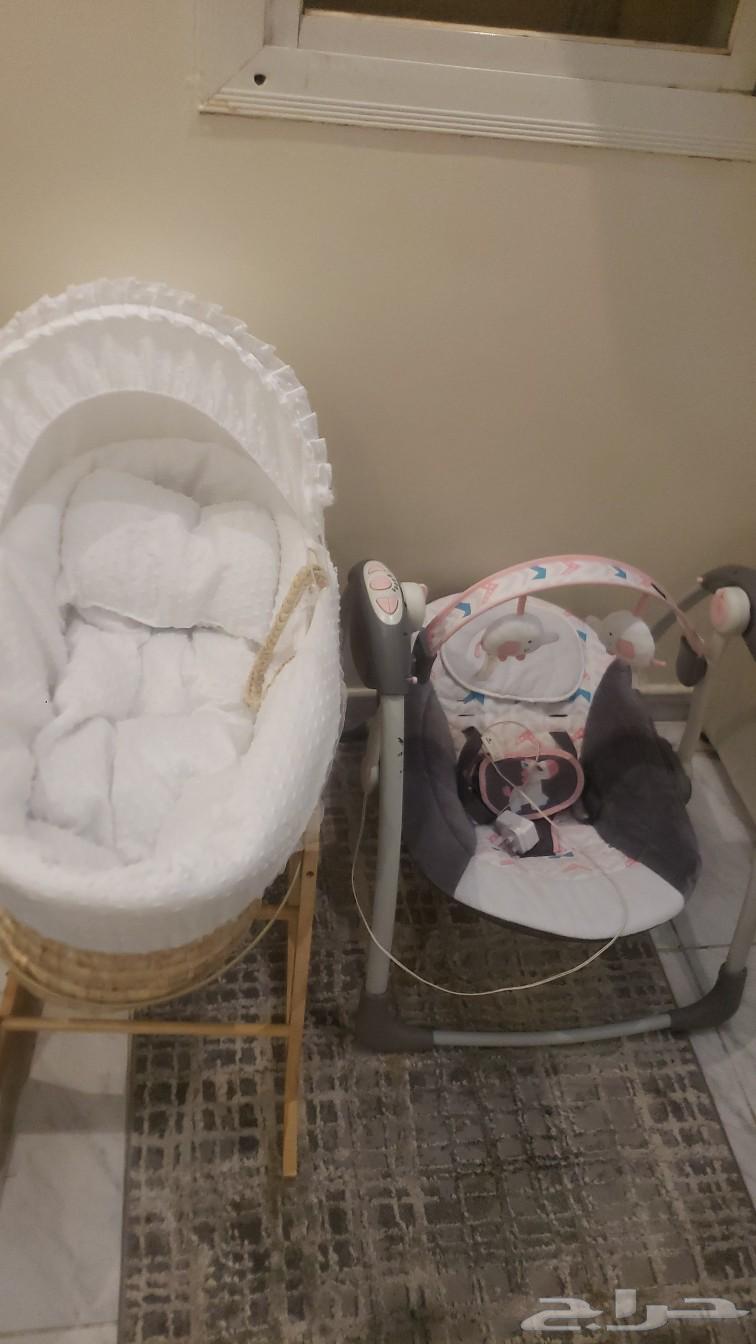 Cradle of Moses and electric vibrator632704403425291125