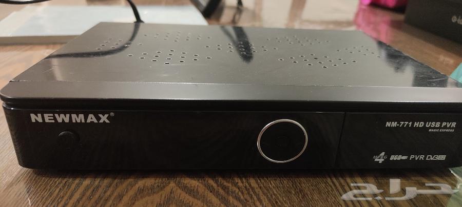 Satellite receivers and remotes for sale63267132164611113