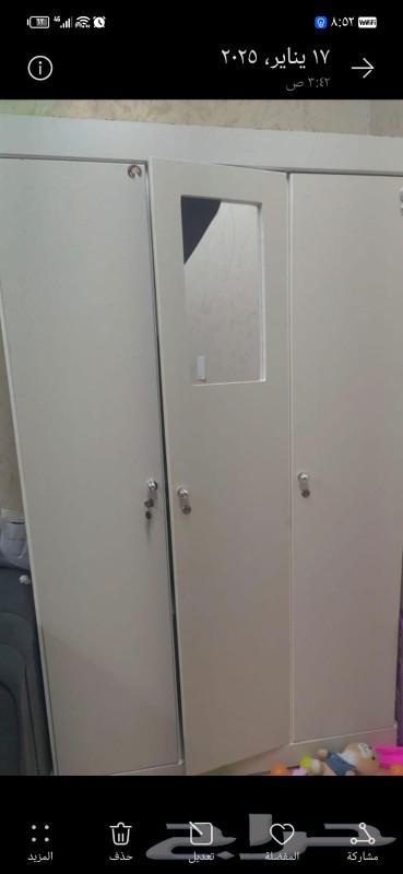 Bed 200, mattress 350, large closet 350, small closet 200, air conditioner 35063263778569473111