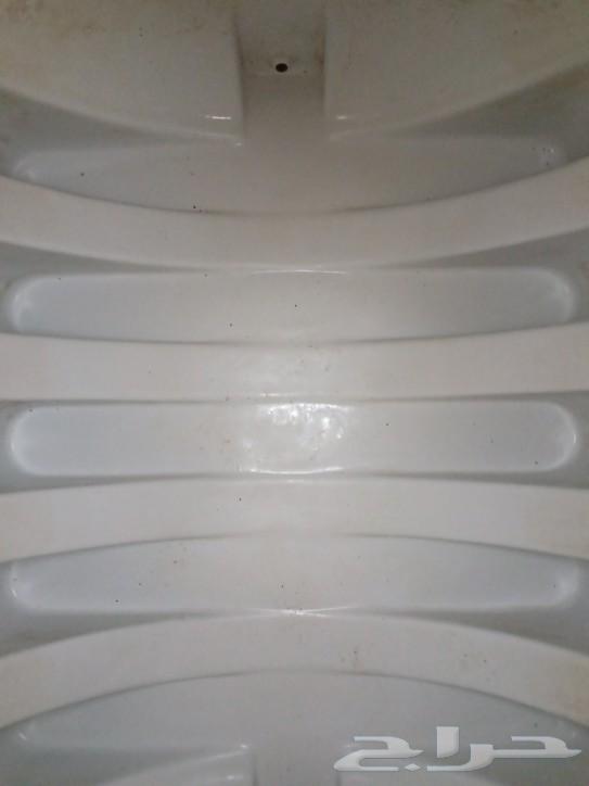Cleaning and insulation of water tanks63007415231746112