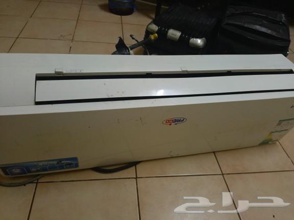 Split air conditioner. Lightly used, new. 1000 SAR63262634680195111