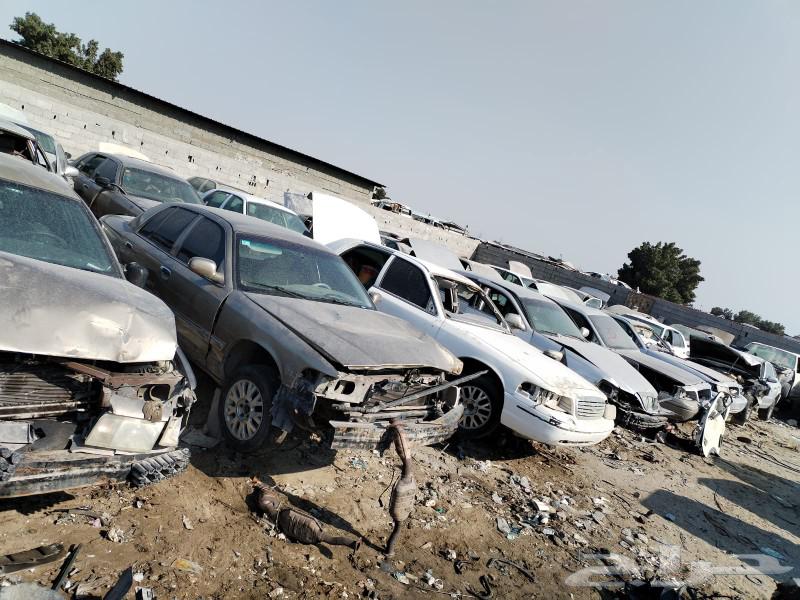 Ford dismantling in Dammam 201063423186346370113