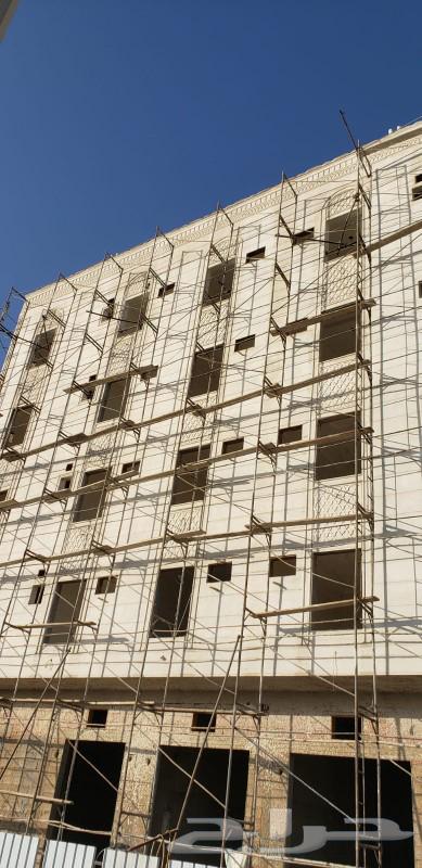 Why colorful exterior decorations are an alternative to stone63027066439937113