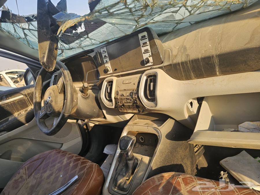 Kia Sorento 202163418972622594111