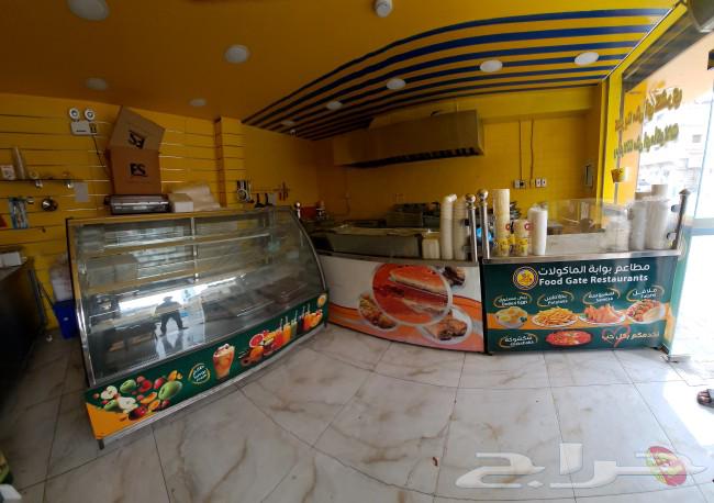 A golden opportunity to own a ready-to-operate buffet63258879858050111
