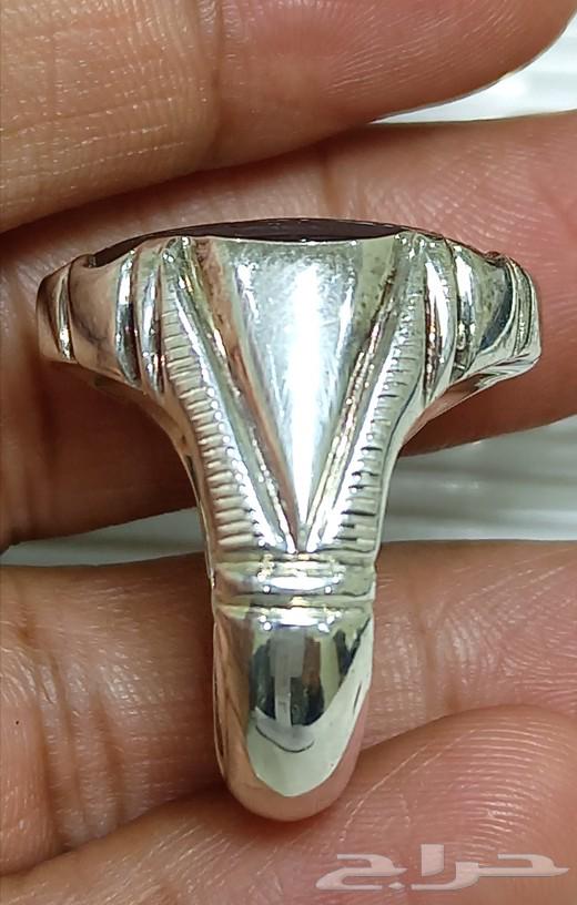 Yemeni agate ring with engraved glass63255754329858114
