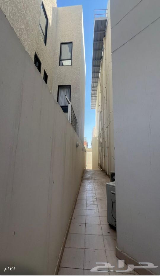 عمارة للبيع في حي السد شوران (ل) مؤثثه63007842761857113