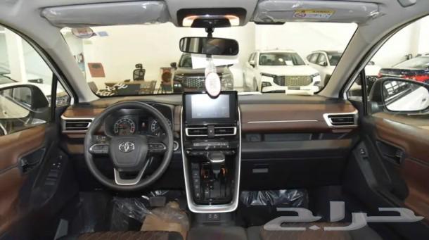 Toyota Innova GL Gasoline Model 202463616769444611114