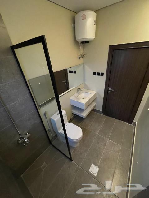 Ad title: Modern furnished studio apartment with red decor63006286032899111