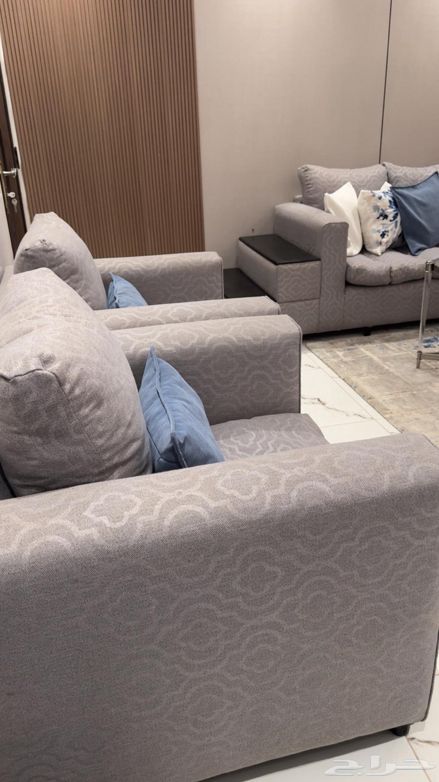 الكنب حرف Lمع كنب فردي 2 كنب 1800الف سبب البيع تغيرالكنب64434674100994111