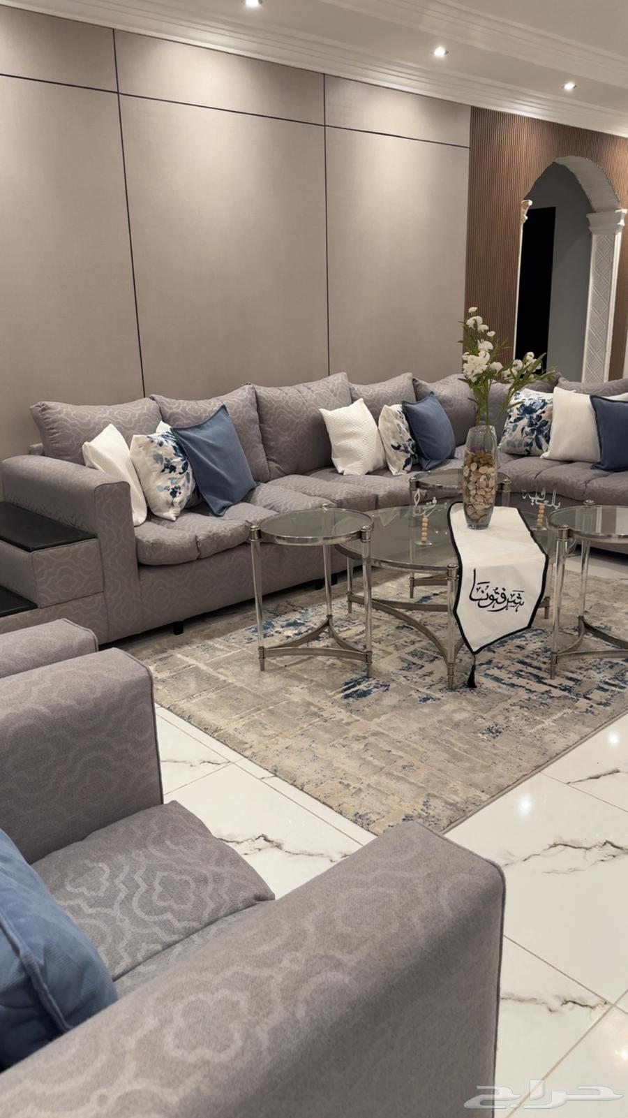 الكنب حرف Lمع كنب فردي 2 كنب 1800الف سبب البيع تغيرالكنب64434674100994110