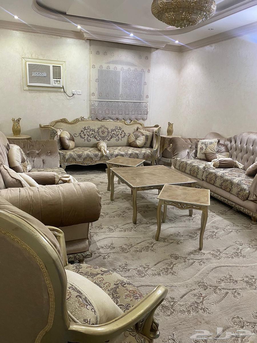 كنب للبيع كامل مع الطاولات والفرشة وللستارة64647228100355112