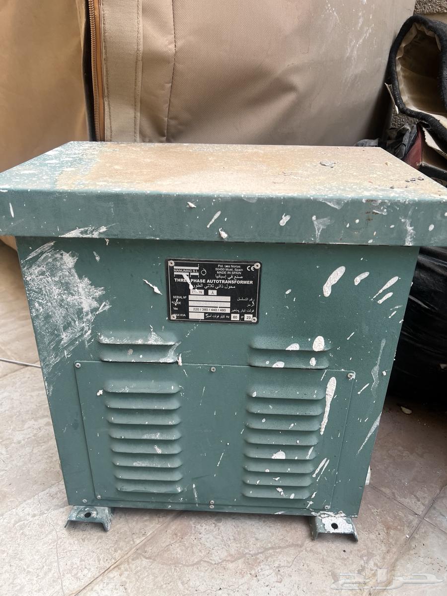 محول ثلاثي KVA15 اربع قطع64656392524419111
