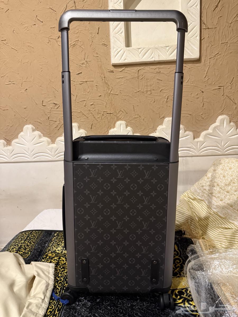 شنطه سفر لوي فيتون64480139804291110