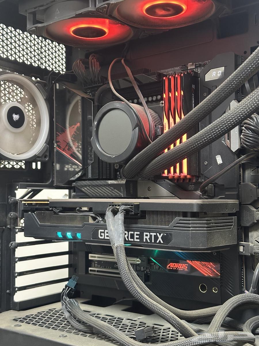 RTX 3090 Graphics Card - 24 GB64647203340929112