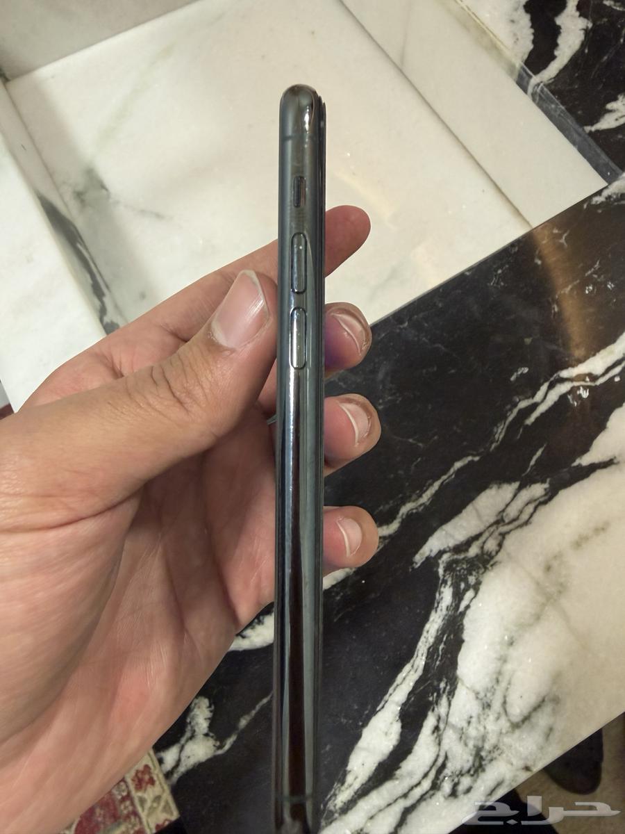 ايفون 11 برو 256 قيقا للبيع64596882977666113