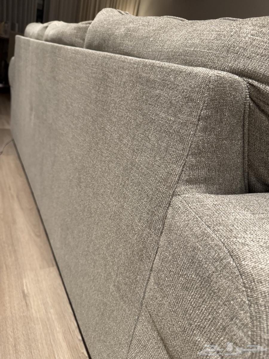 كنب بحالة ممتازة للبيع من ميداس64650459421825113