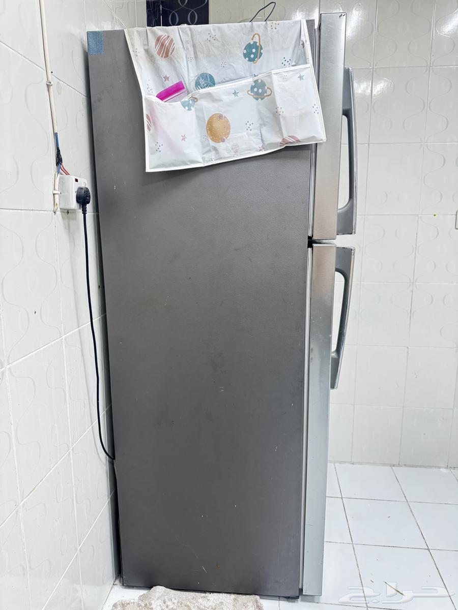 ثلاجة سامسونج في حالة ممتازة مقابل ١٢٠٠ ريال سعودي64650712113282113
