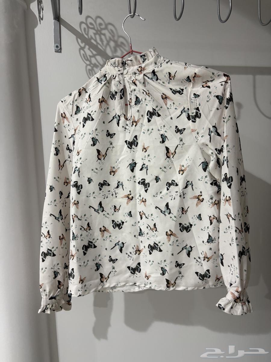 New girls' Red Tag blouse, unused with original tag.64649185720194111