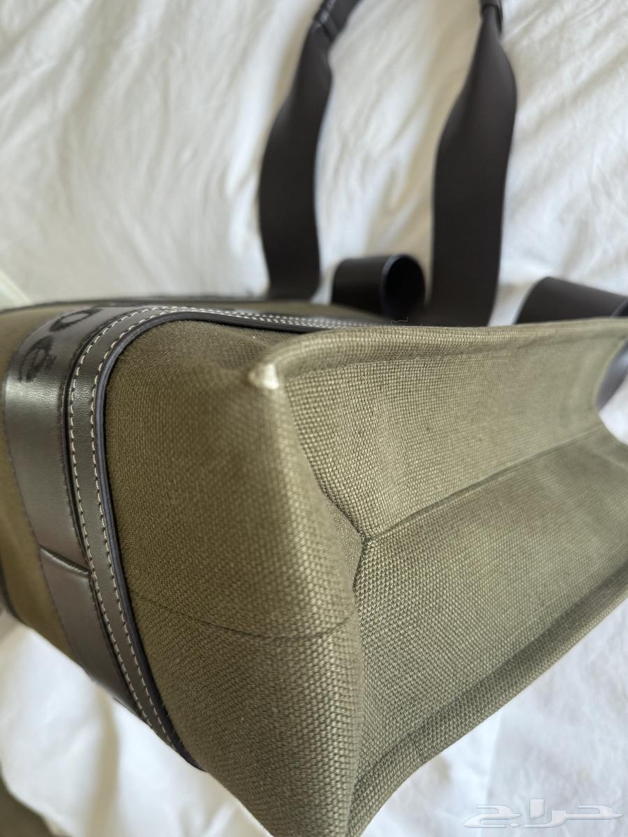 شنطه كلوي استخدام نظيف حجم كبير بالمنطقه الشرقيه64657437224322112