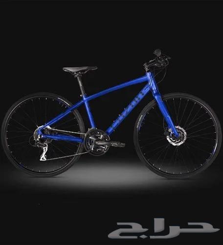 A very sporty bicycle with a gear system, beautiful and fast, featuring a tiger emblem64655520344705111