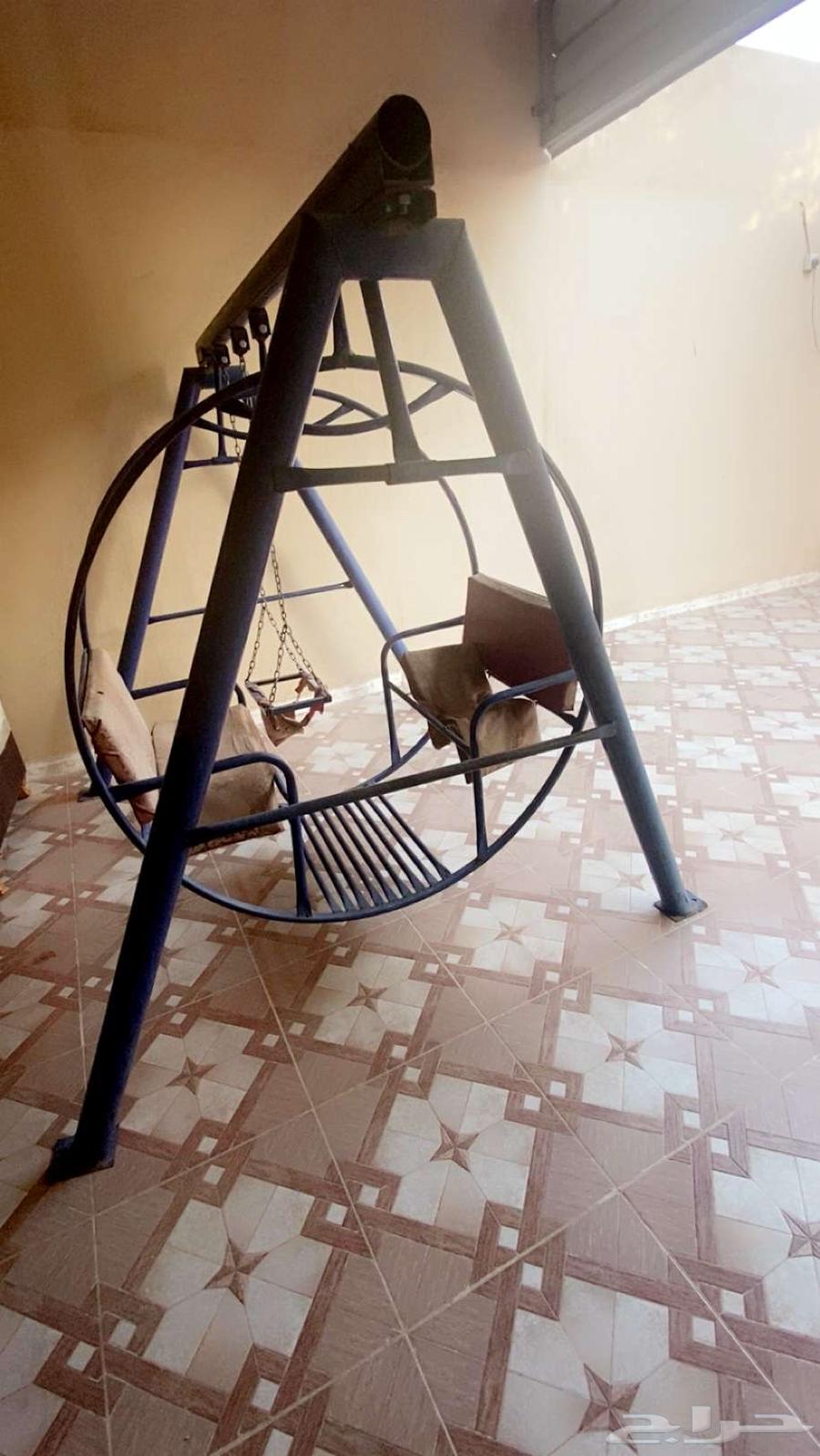 طاولة تلفزيون جديده ومرجيحه64647867357185110