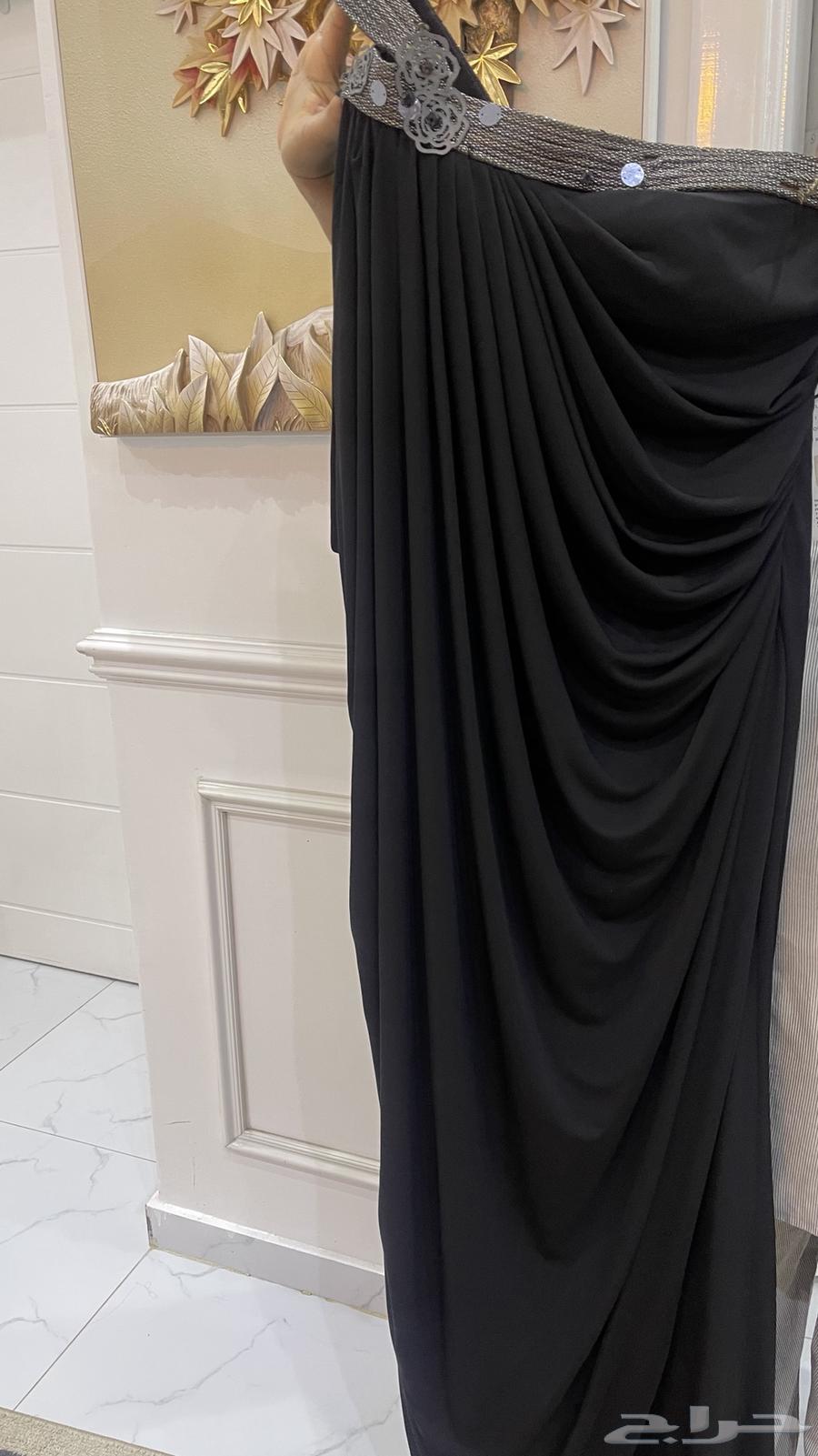 فستان جديد للبيع ب 500 ريال لايكلمني الا الجاده64663499985155112