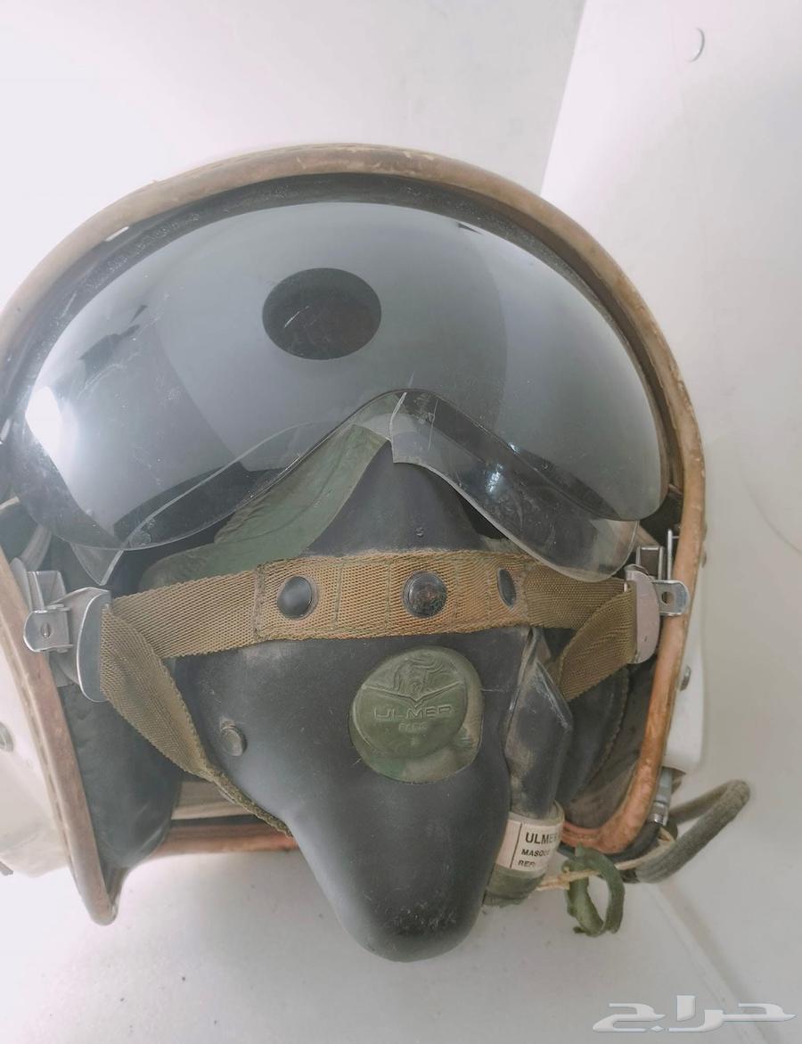 خوذة طيار حربية أصلية   قطعة نادرة من التاريخ العسكري64659317193731112