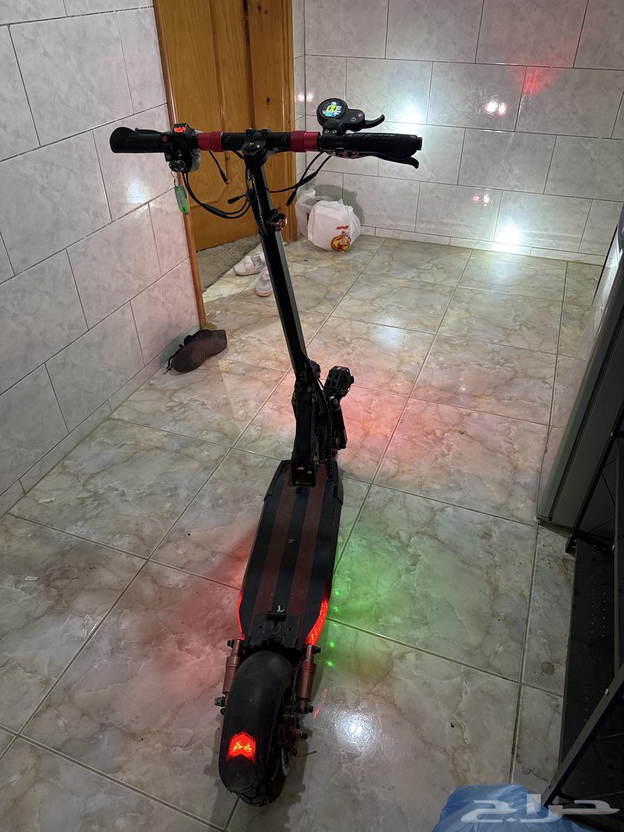 Excellent 1000W Electric Scooter, Fully Functional64662649569027111