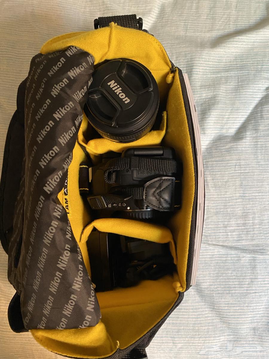 Nikon D5100 Camera with Isolation Lens64662814461185110