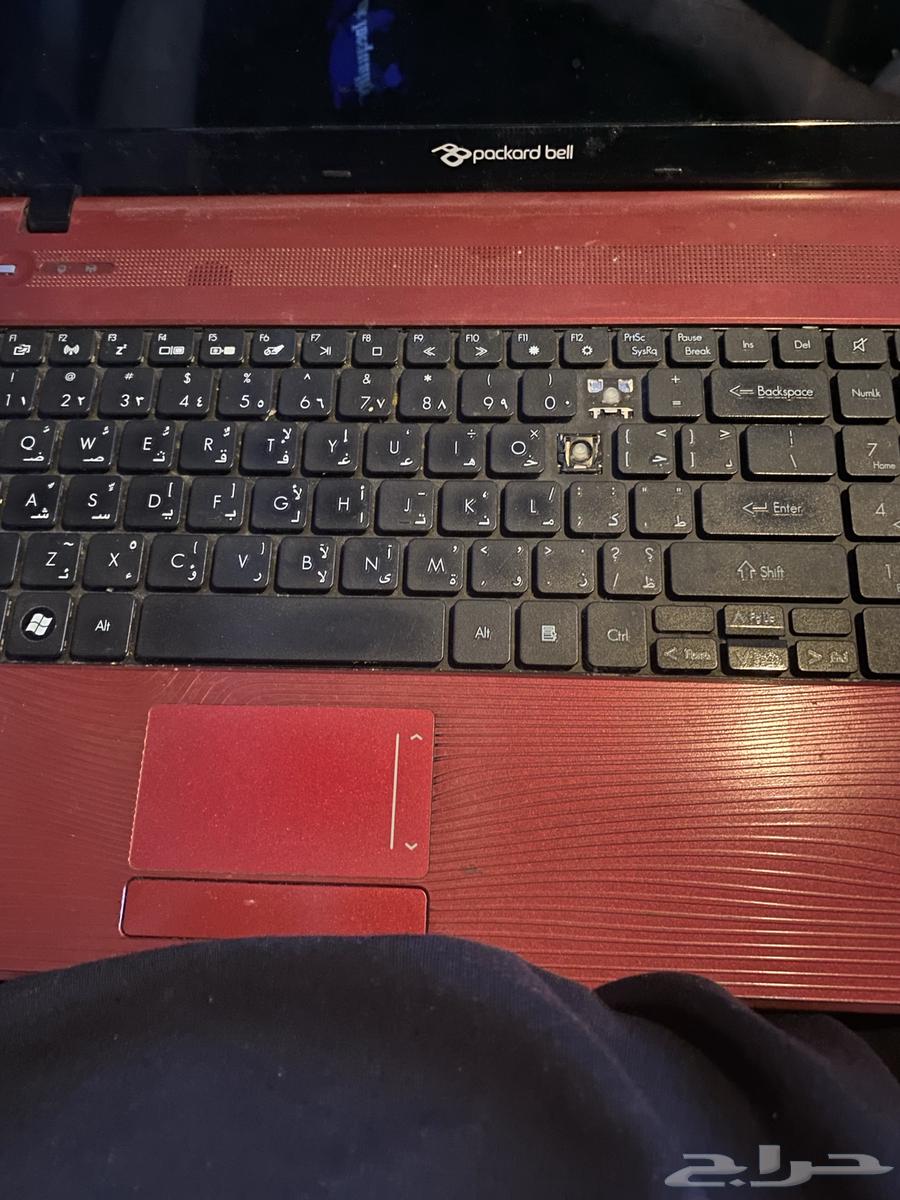 للبيع لاب توب قطع غيار مع سلك الشاحن ومع المحول64666229598338111