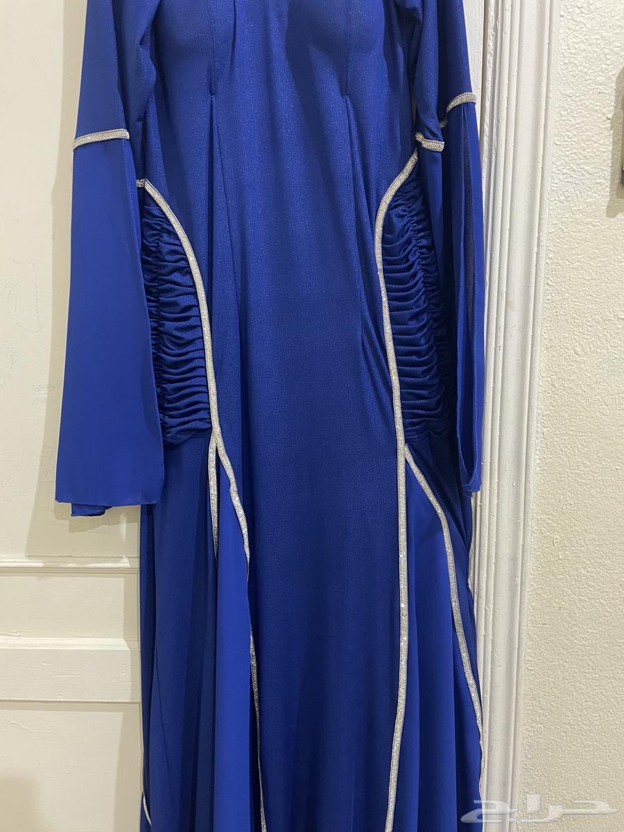 فستان جديد لبسه مره واحده فقط بساعاتالقماش استرتش مو كله64664978661761110