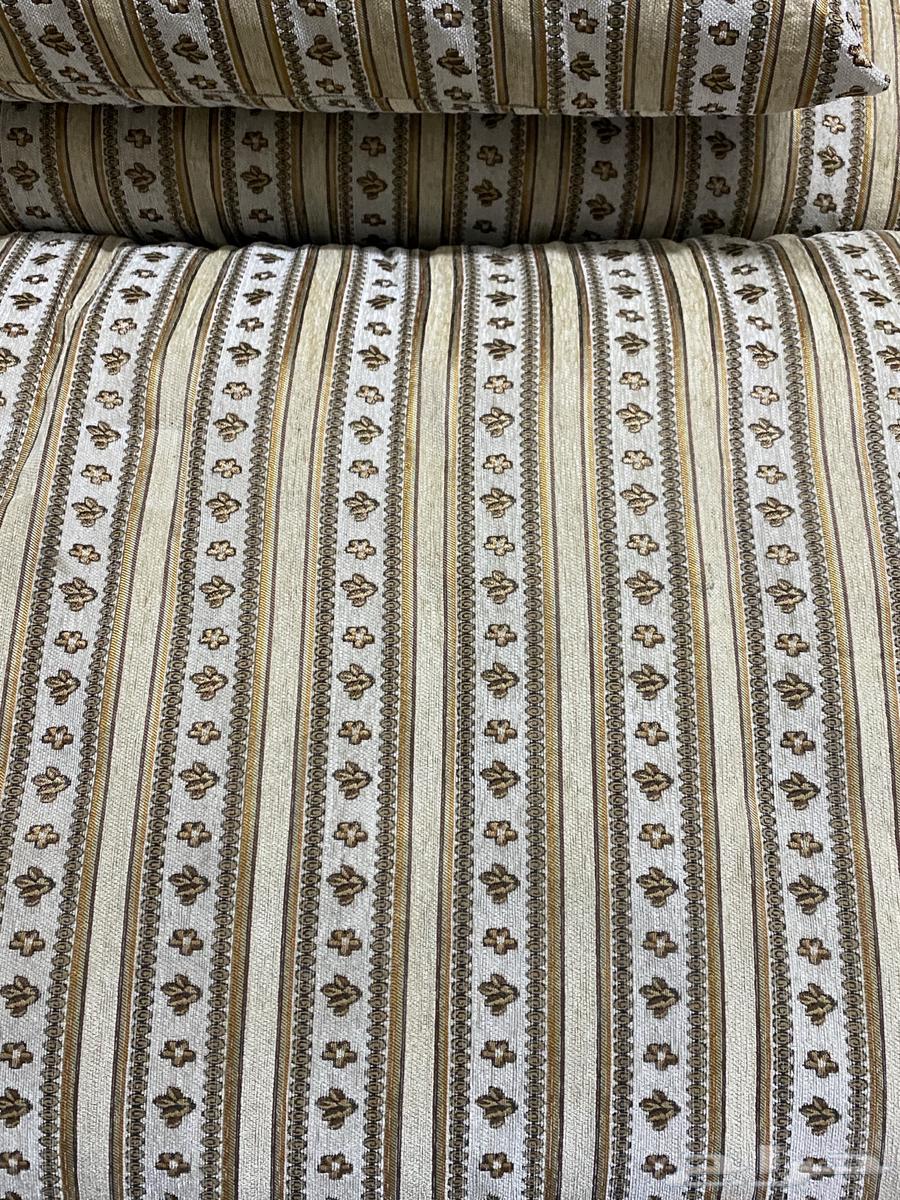 مجلس للييع64666204411649110