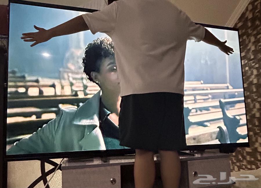 تلفزيون 85 بوصه جديد شامل جميع ملحقاته64648487812610111