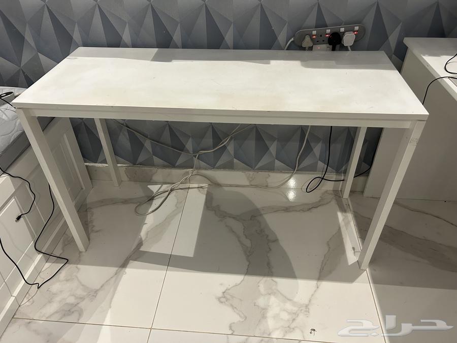 Table for Sale64658535460482110