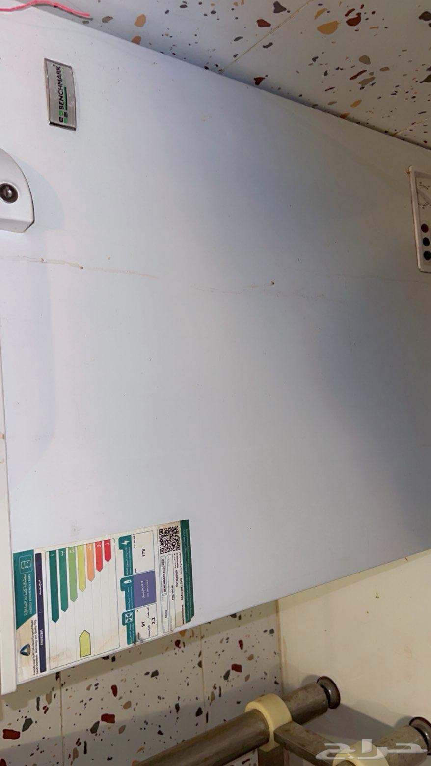 فيريزر شبه جديد ما استخدمتو إلا شهر و ما صرت أحط عليه شي64665155777666111