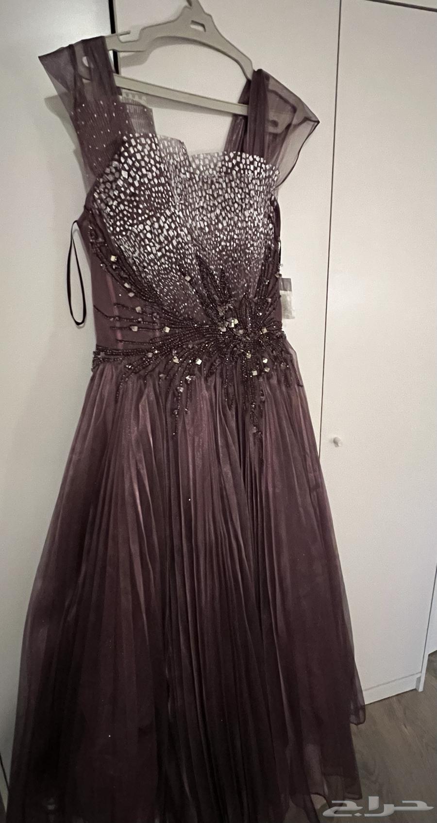 فستان جديد للبيع مالبسته ابدا64665508386946110