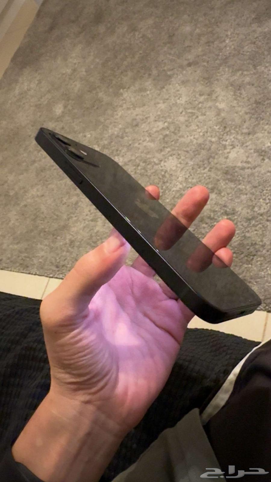 iPhone 1264674606878338112