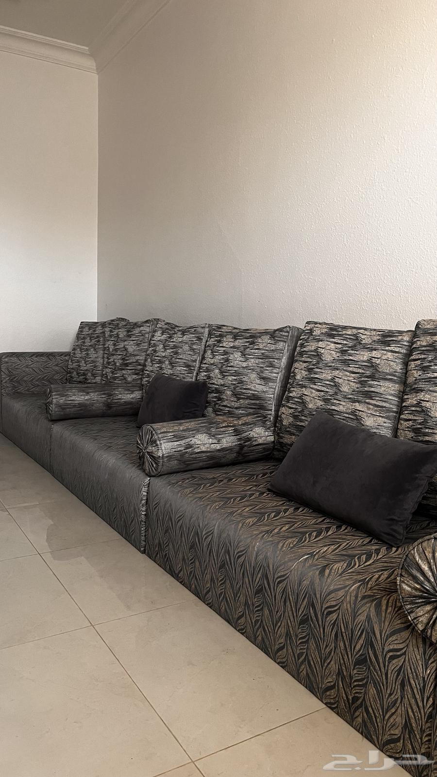 للبيع مجلس رجال   نساء 10 قطع64671799214465111