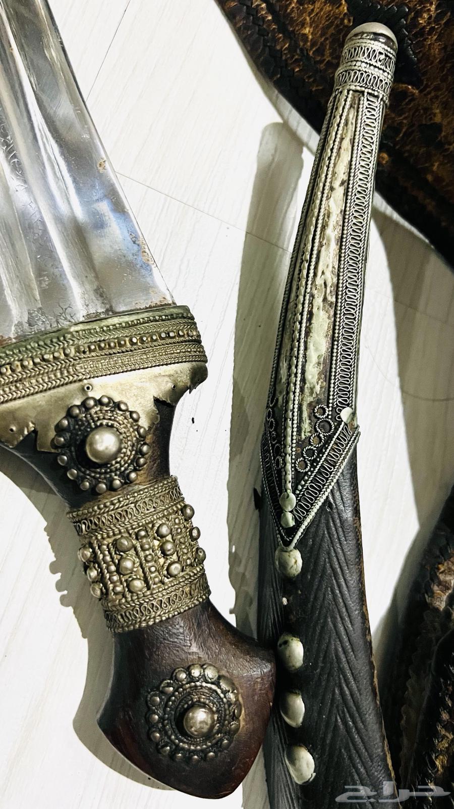 جنبية نافعي تراثية قديمة للبيع64565884136195112