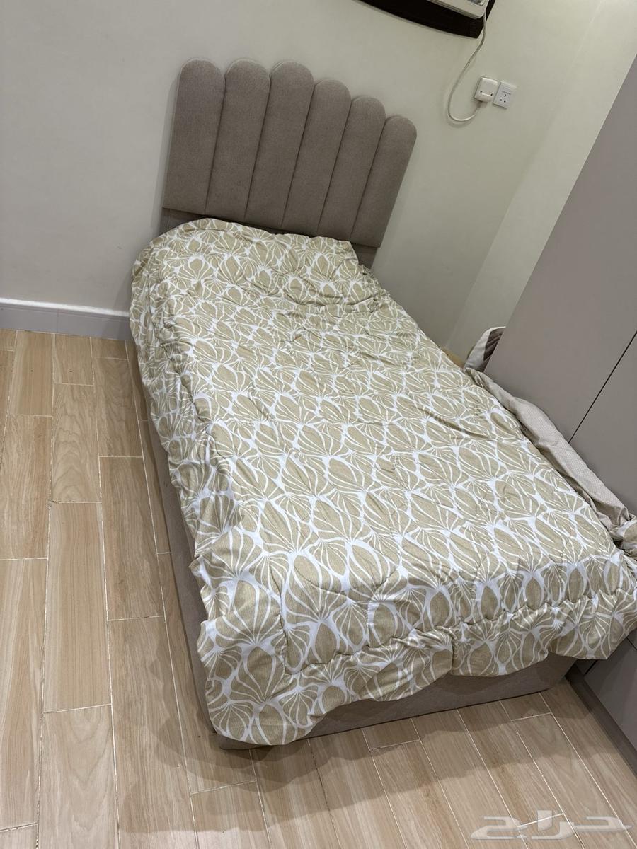 سرير للبيع64674733637634111