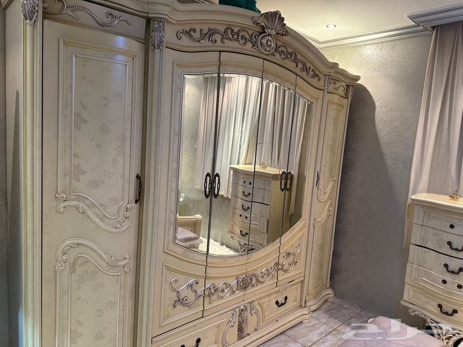 عفش واثاث للبيع64674028980995110