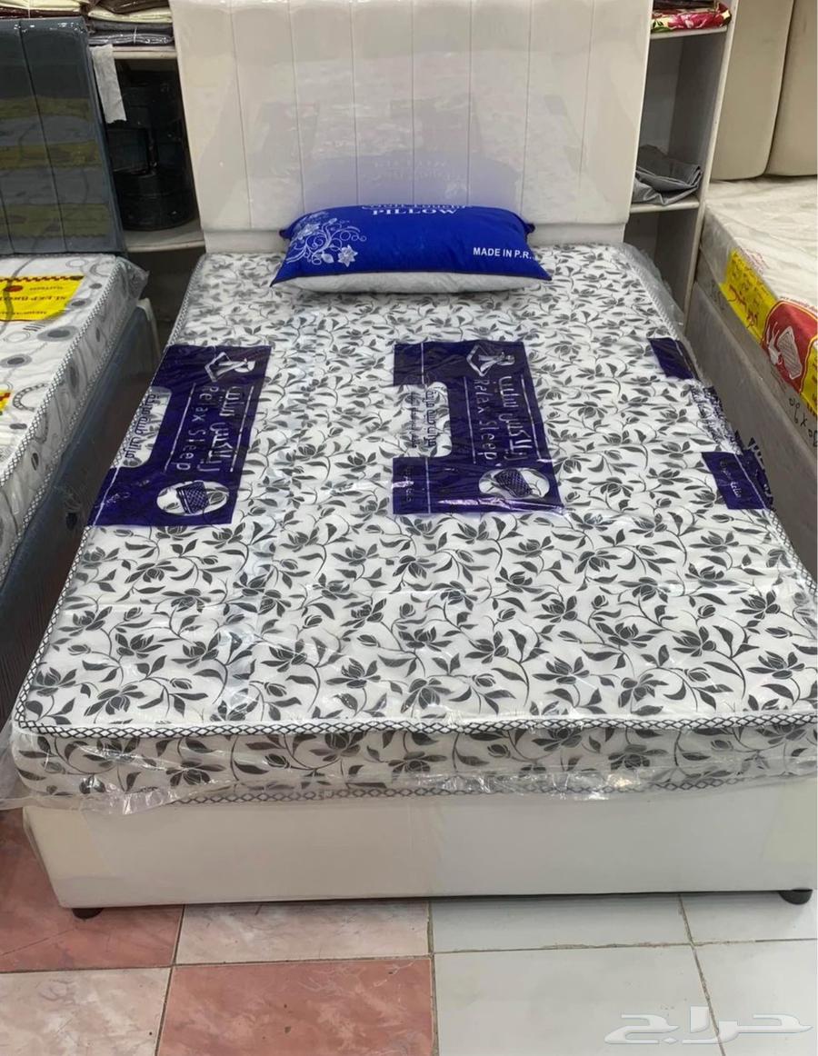 سرير خشب و دولاب ملابس جديد متوفر اقساط64672538557059111