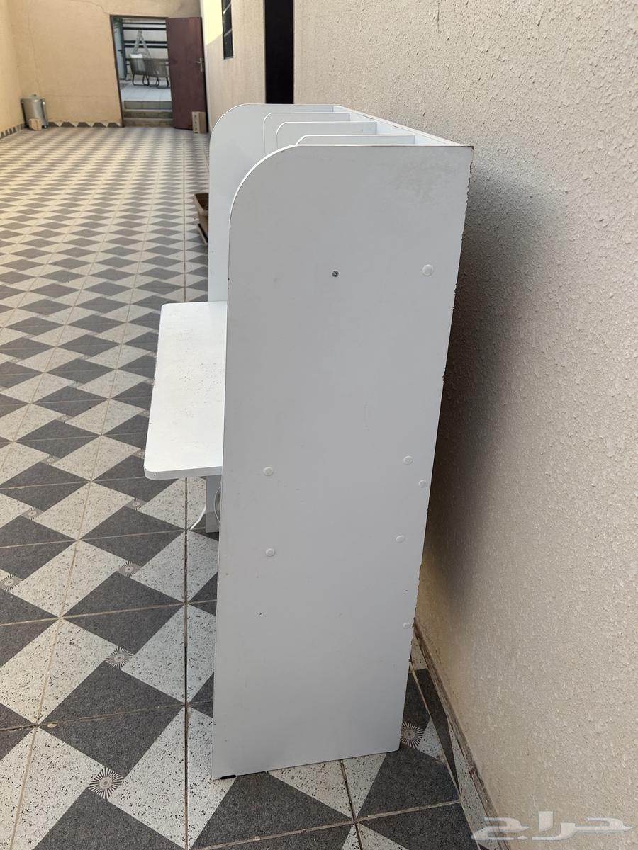 Desk64672615320706111